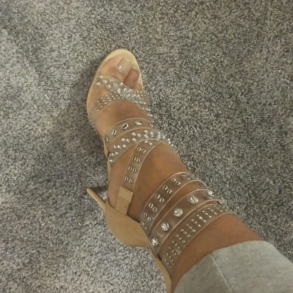 Heels - Picture 4 of 5